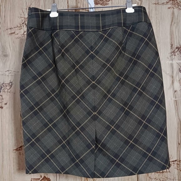 The Limited Green Plaid Pencil Skirt Size 12 - Picture 2 of 7